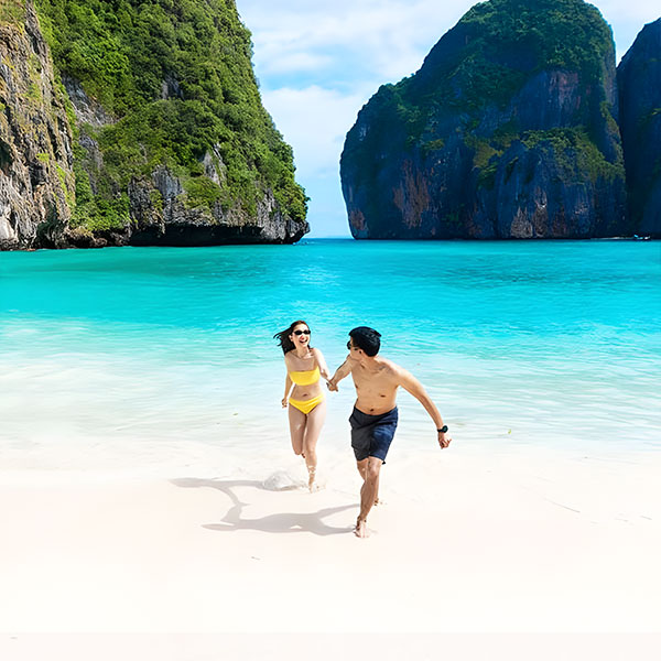 phi phi island tour from Koh Lanta