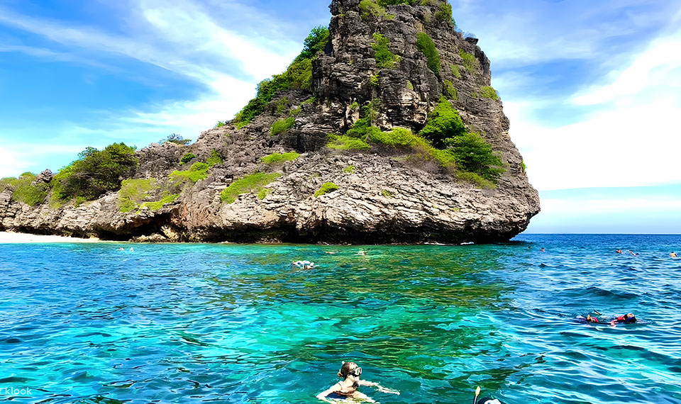 snorkeling at Koh Rok from Koh Lanta